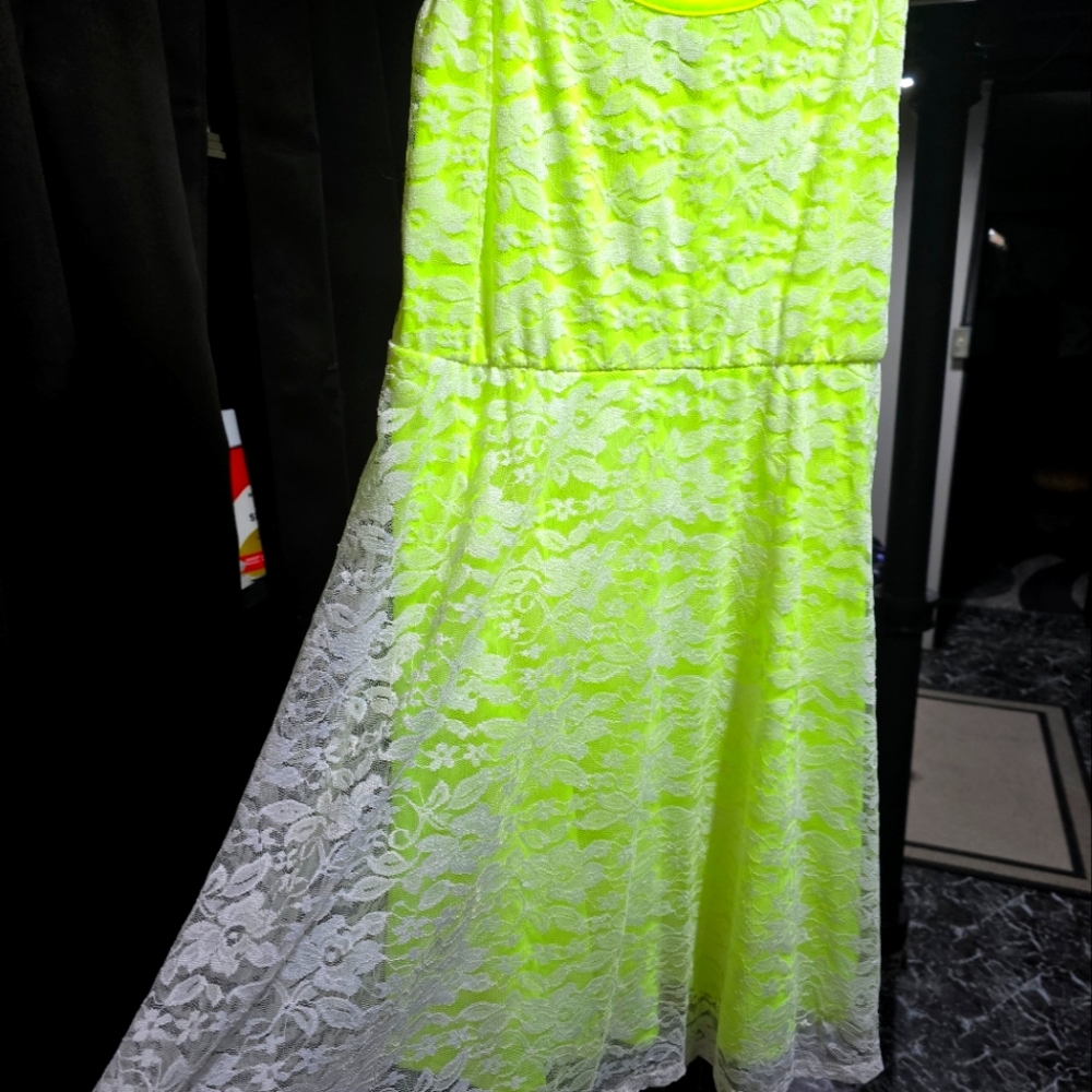 Neon yellow dress with lace overlay. New with tags size xl